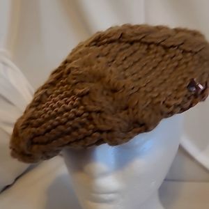 Saks Fifth Avenue beret Taupe